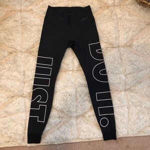 Nike women’s training tight